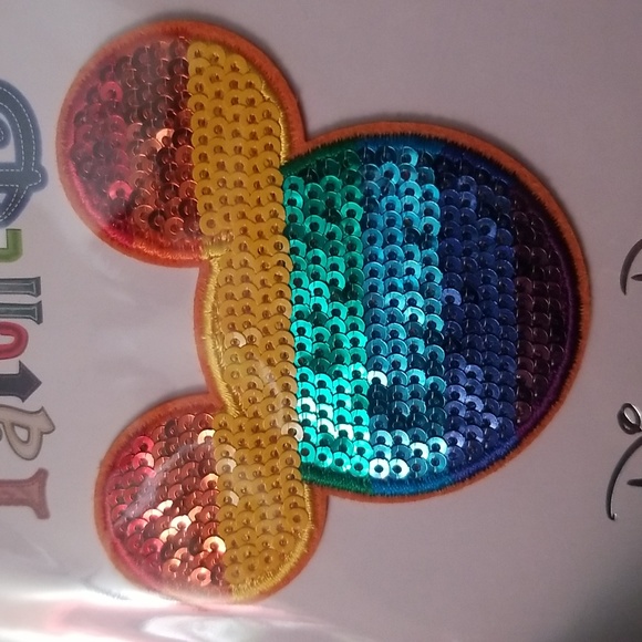 Pride Mickey patch - Picture 3 of 8